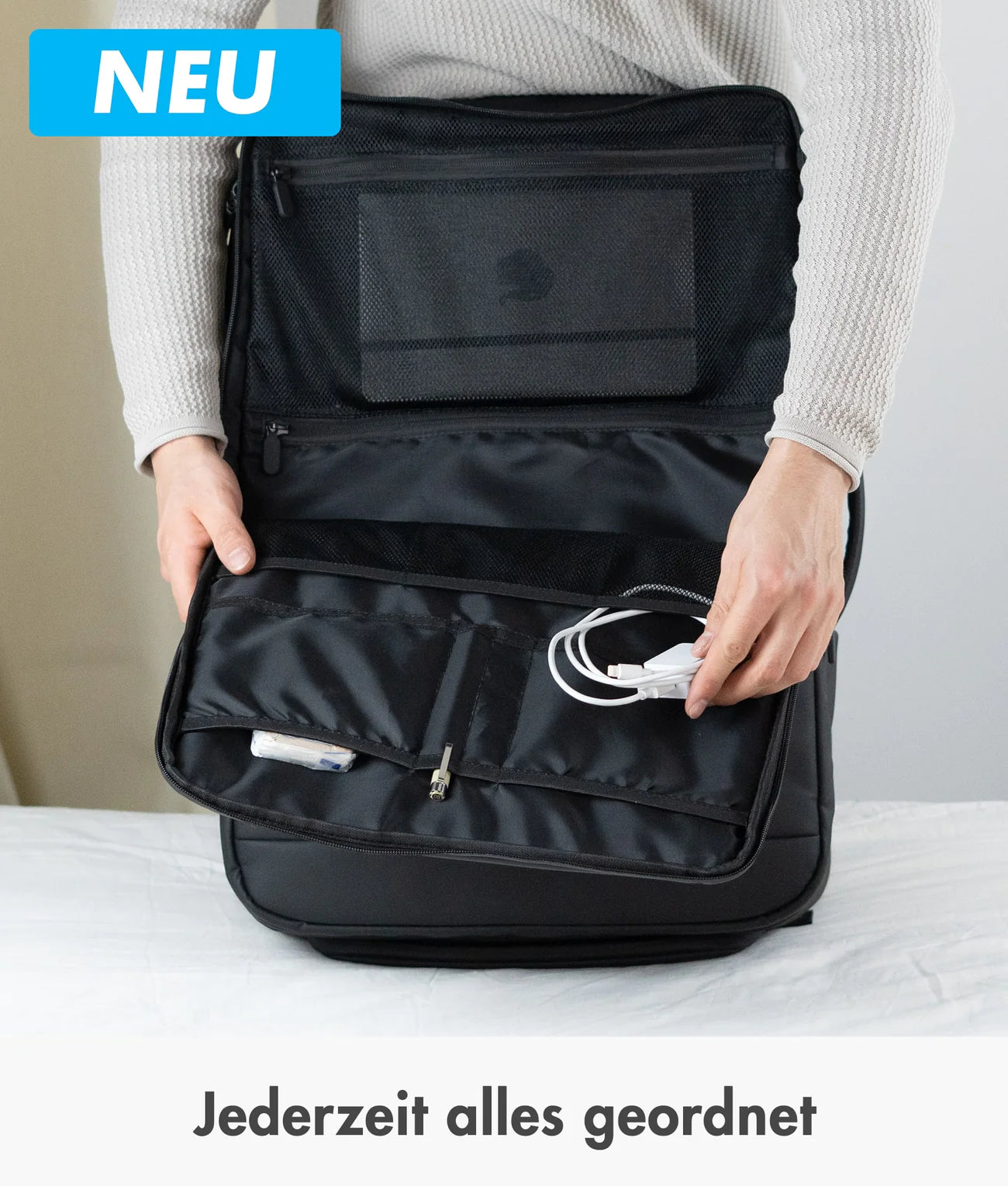 Travel Bundle: Travel Backpack Ultimate + Toiletry Bag